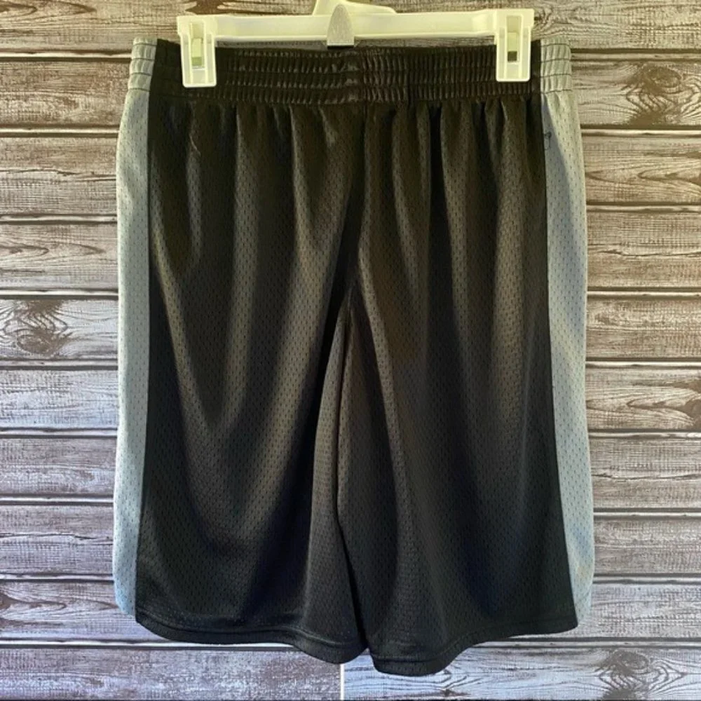 Champion Athletic Shorts Size M - Picture 2 of 8